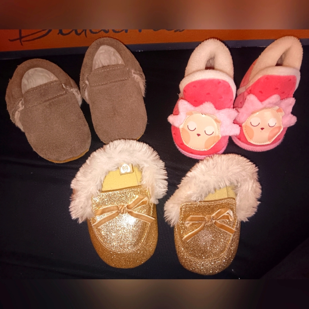 Baby girl size 6-9 month set of three slipper shoes